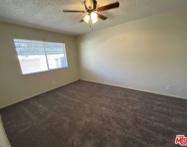 1440 Calhoun Court - Photo Thumbnail 5