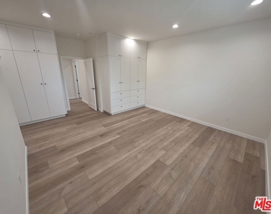 6748 Ben Avenue - Photo Thumbnail 2