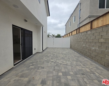 6748 Ben Avenue - Photo Thumbnail 19