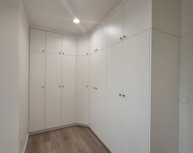 6748 Ben Avenue - Photo Thumbnail 4