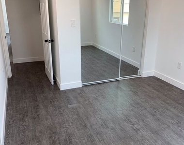 2509 Cincinnati Street - Photo Thumbnail 15