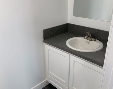 2509 Cincinnati Street - Photo Thumbnail 1
