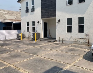 2509 Cincinnati Street - Photo Thumbnail 17