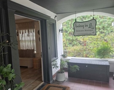 2500 Hyperion Avenue - Photo Thumbnail 12