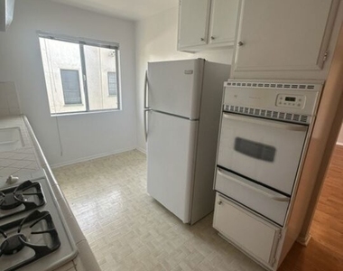1461 Canfield - Photo Thumbnail 10
