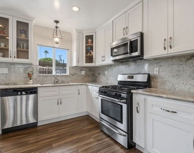 4043 Harter Avenue - Photo Thumbnail 7