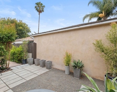 4043 Harter Avenue - Photo Thumbnail 14