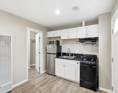 554 Ritchey St - Photo Thumbnail 10