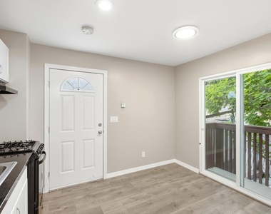 554 Ritchey St - Photo Thumbnail 7