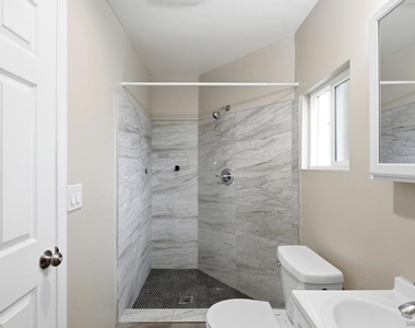554 Ritchey St - Photo Thumbnail 9
