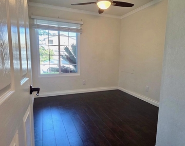 11168 Acaso Way - Photo Thumbnail 6