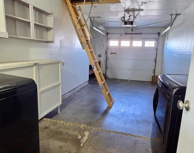11168 Acaso Way - Photo Thumbnail 10
