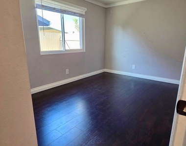 11168 Acaso Way - Photo Thumbnail 5