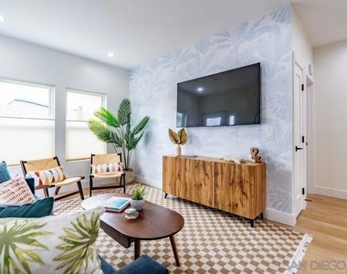 725 Pennsylvania Ave - Photo Thumbnail 3
