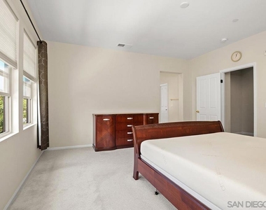10667 Golden Willow - Photo Thumbnail 23