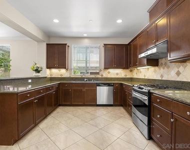 10667 Golden Willow - Photo Thumbnail 13