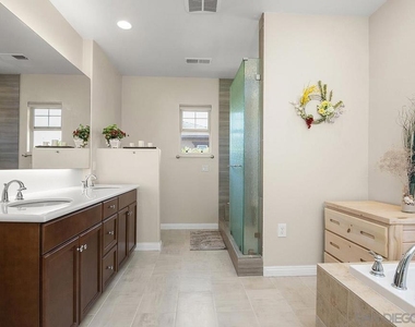 10667 Golden Willow - Photo Thumbnail 25