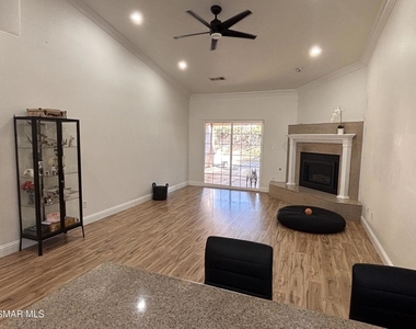 11425 Blue Grass Drive - Photo Thumbnail 15