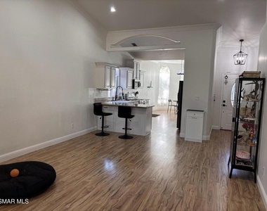 11425 Blue Grass Drive - Photo Thumbnail 7