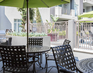 10001 Venice Blvd - Photo Thumbnail 23