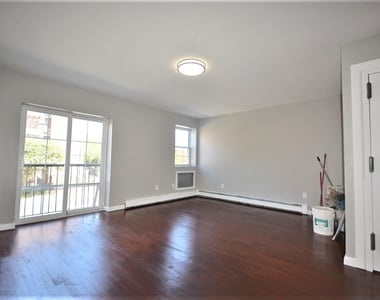 96 Troy Avenue - Photo Thumbnail 1