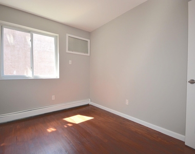 96 Troy Avenue - Photo Thumbnail 2