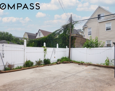 Brooklyn Avenue - Photo Thumbnail 9