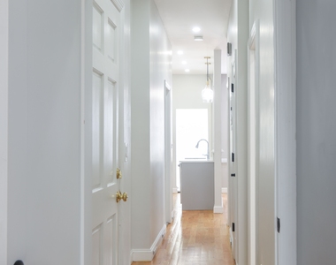 Brooklyn Avenue - Photo Thumbnail 5