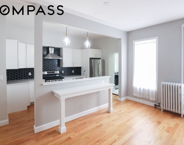 Brooklyn Avenue - Photo Thumbnail 1