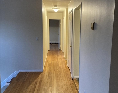 4 Chestnut Street - Photo Thumbnail 3