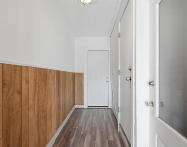 213 Overlook Place - Photo Thumbnail 1