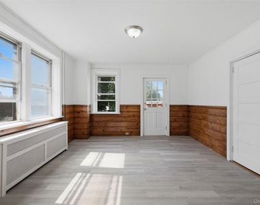 213 Overlook Place - Photo Thumbnail 5