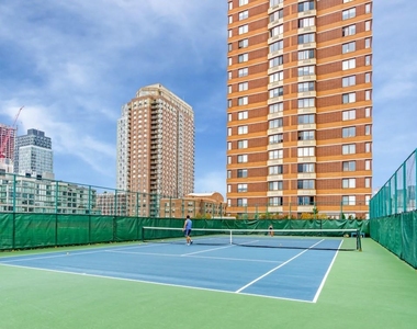 4-74 48th Avenue - Photo Thumbnail 22