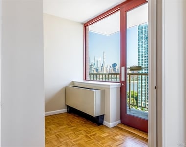 4-74 48th Avenue - Photo Thumbnail 2