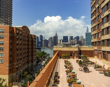4-74 48th Avenue - Photo Thumbnail 10
