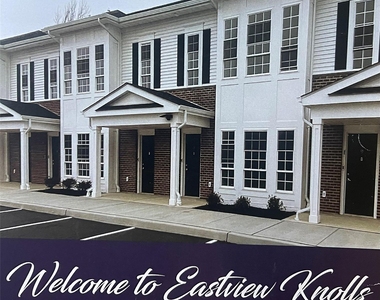 221 Eastview Drive - Photo Thumbnail 1