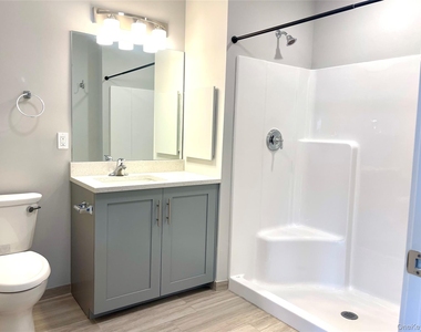 221 Eastview Drive - Photo Thumbnail 14