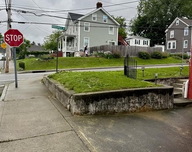 28 Davis Street - Photo Thumbnail 10