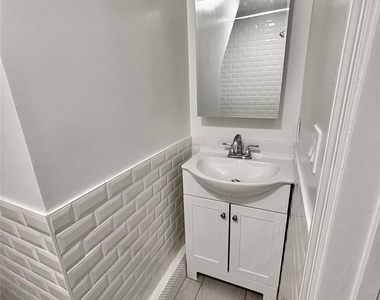28 Davis Street - Photo Thumbnail 4