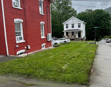 28 Davis Street - Photo Thumbnail 9