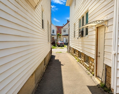 25 Monroe Street - Photo Thumbnail 9