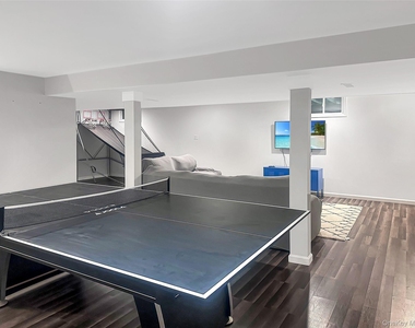 5765 Bergen Avenue - Photo Thumbnail 21