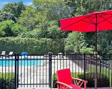 5765 Bergen Avenue - Photo Thumbnail 4