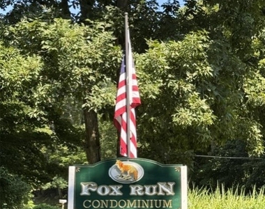 315 Fox Run Lane - Photo Thumbnail 5