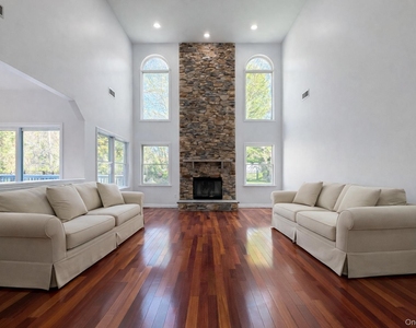 12 Fortune Way - Photo Thumbnail 8