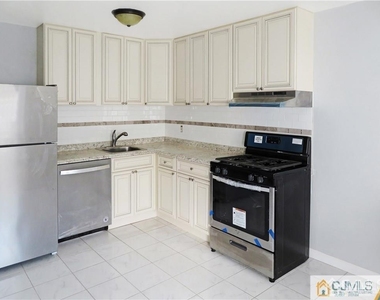 13 Lake Avenue - Photo Thumbnail 1