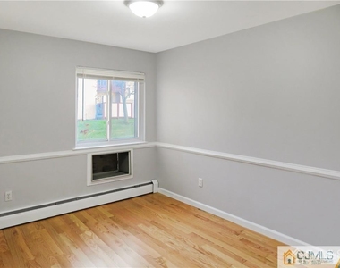 13 Lake Avenue - Photo Thumbnail 13