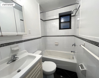 151 E 81st Street - Photo Thumbnail 3