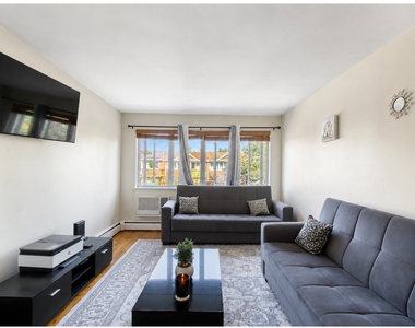 7260 Bergen Court - Photo Thumbnail 2