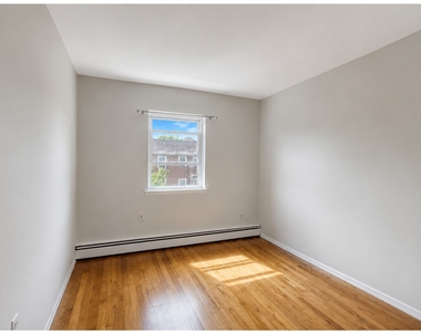 7260 Bergen Court - Photo Thumbnail 9